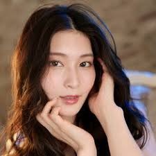 本庄玲_独家曝光甜美偶像大尺度写真泄密74张珍藏