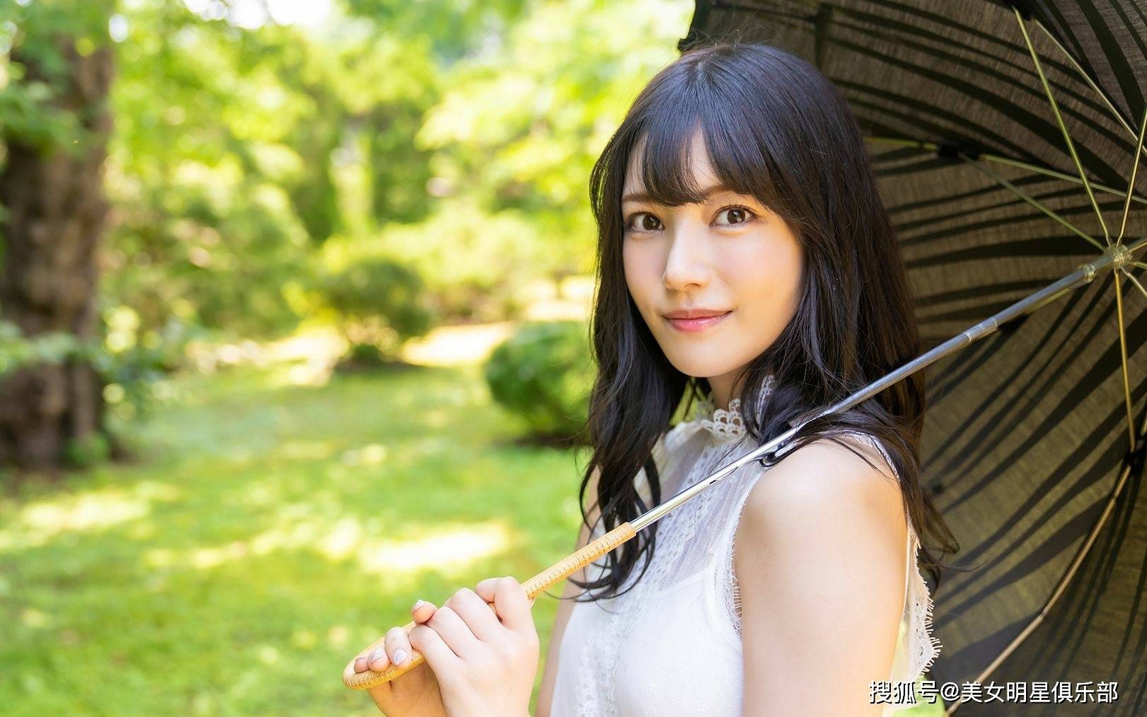 田中柠檬_清新女神沦陷私密写真曝光44张